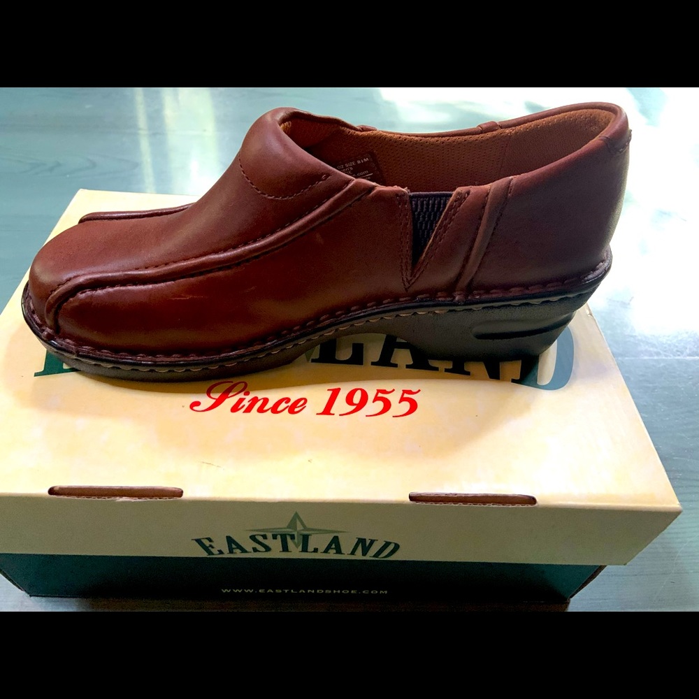 🤩 Women’s Eastland Shoes!!